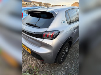 Used Peugeot E-208 2022 for sale - 76592573: Photo