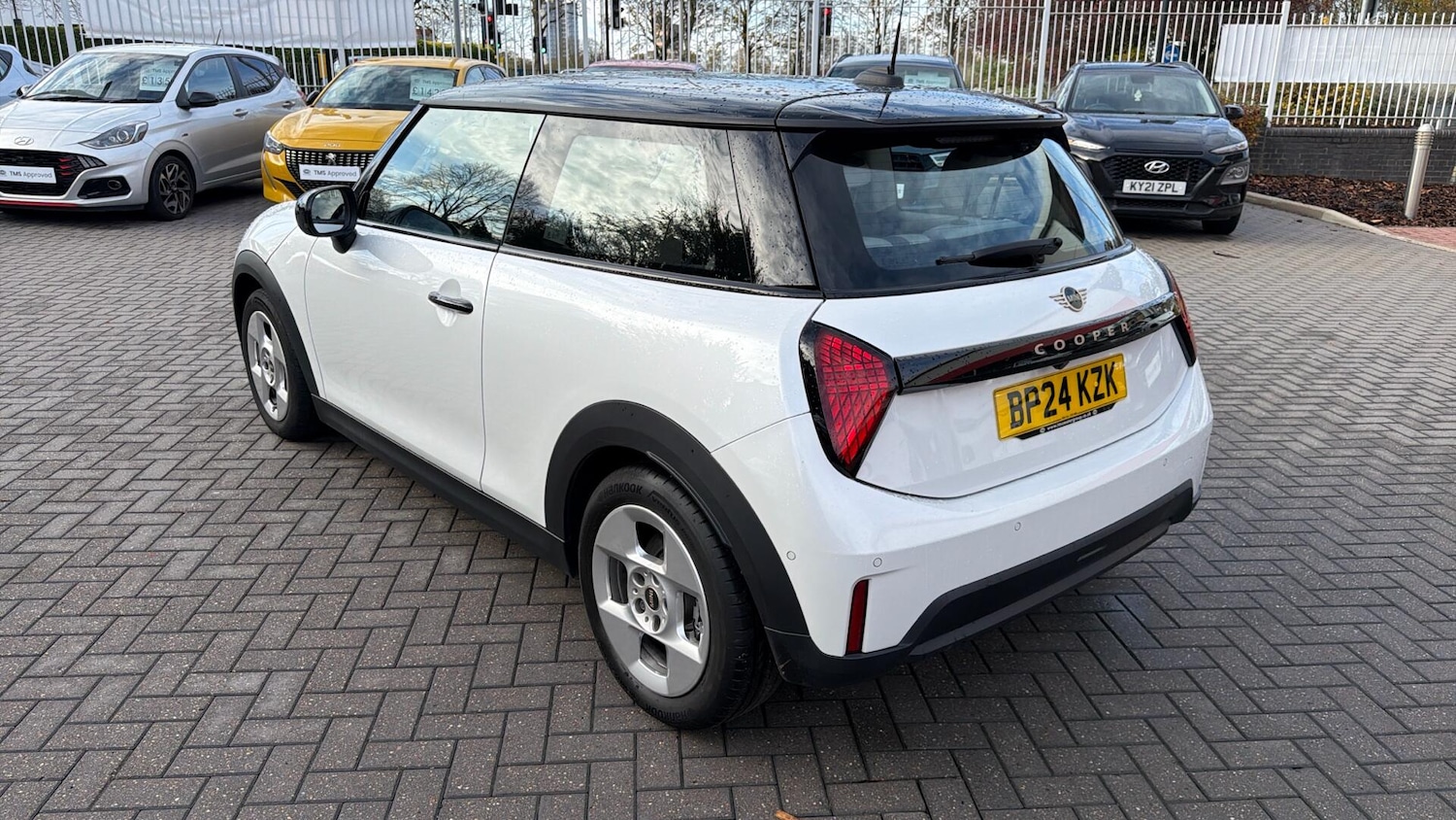 Used MINI Cooper 2024 for sale - 76457741: Photo 10