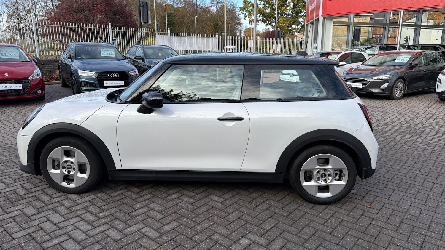 Used MINI Cooper 2024 for sale - 76457741: Photo 11