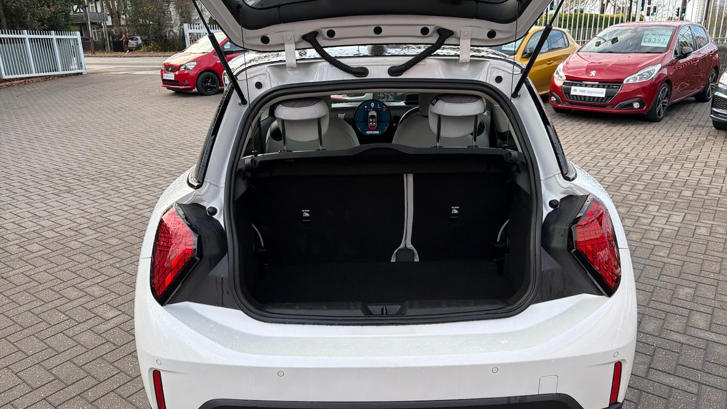 Used MINI Cooper 2024 for sale - 76457741: Photo 8