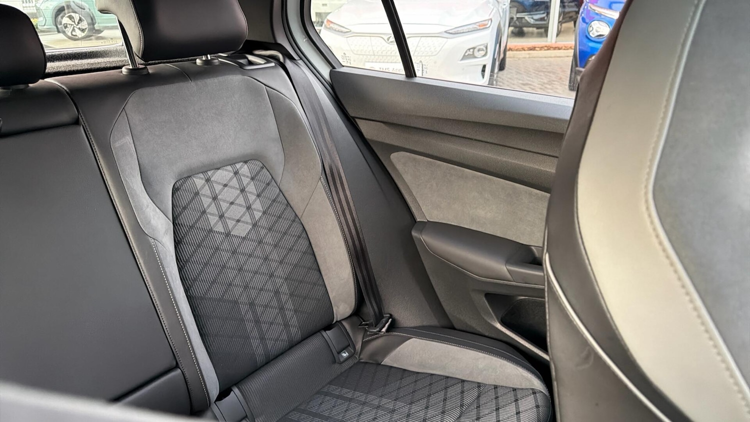 Used Volkswagen Golf 2021 for sale - 76408649: Photo 9