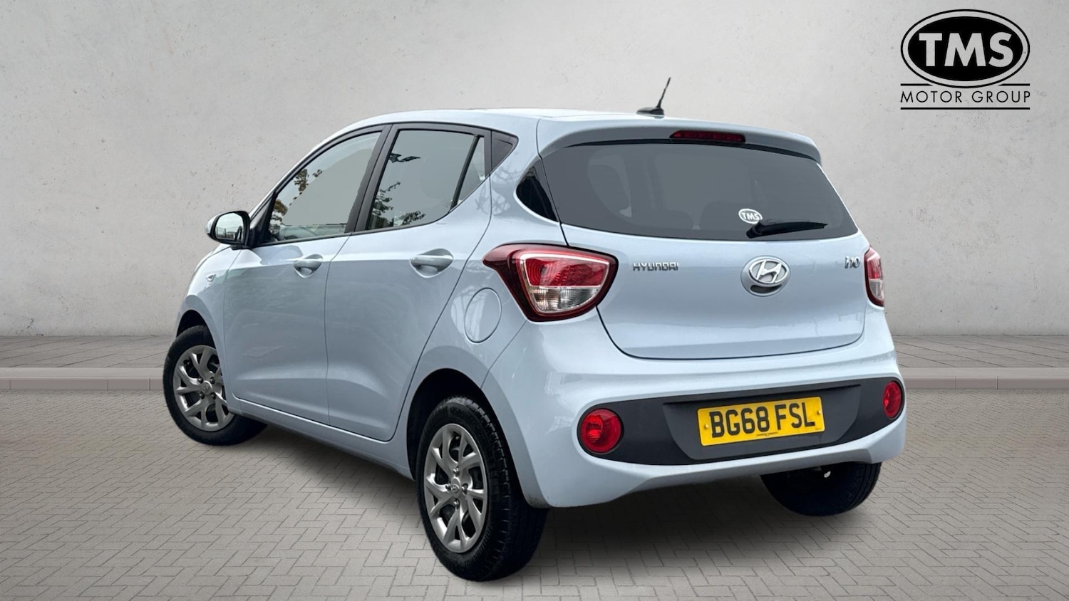 Used Hyundai i10 2018 for sale - 76409581: Photo 2