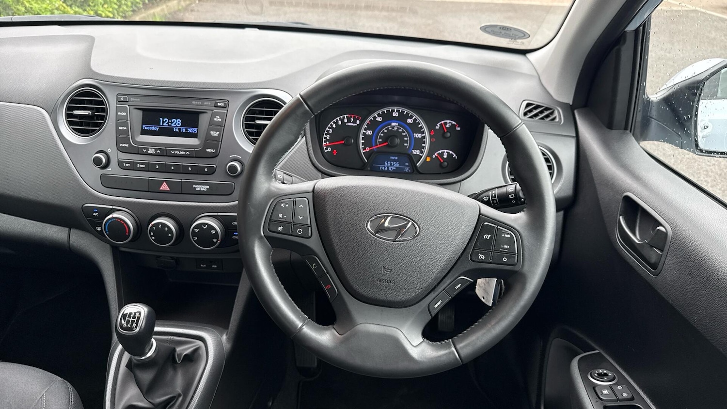 Used Hyundai i10 2018 for sale - 76409581: Photo 31