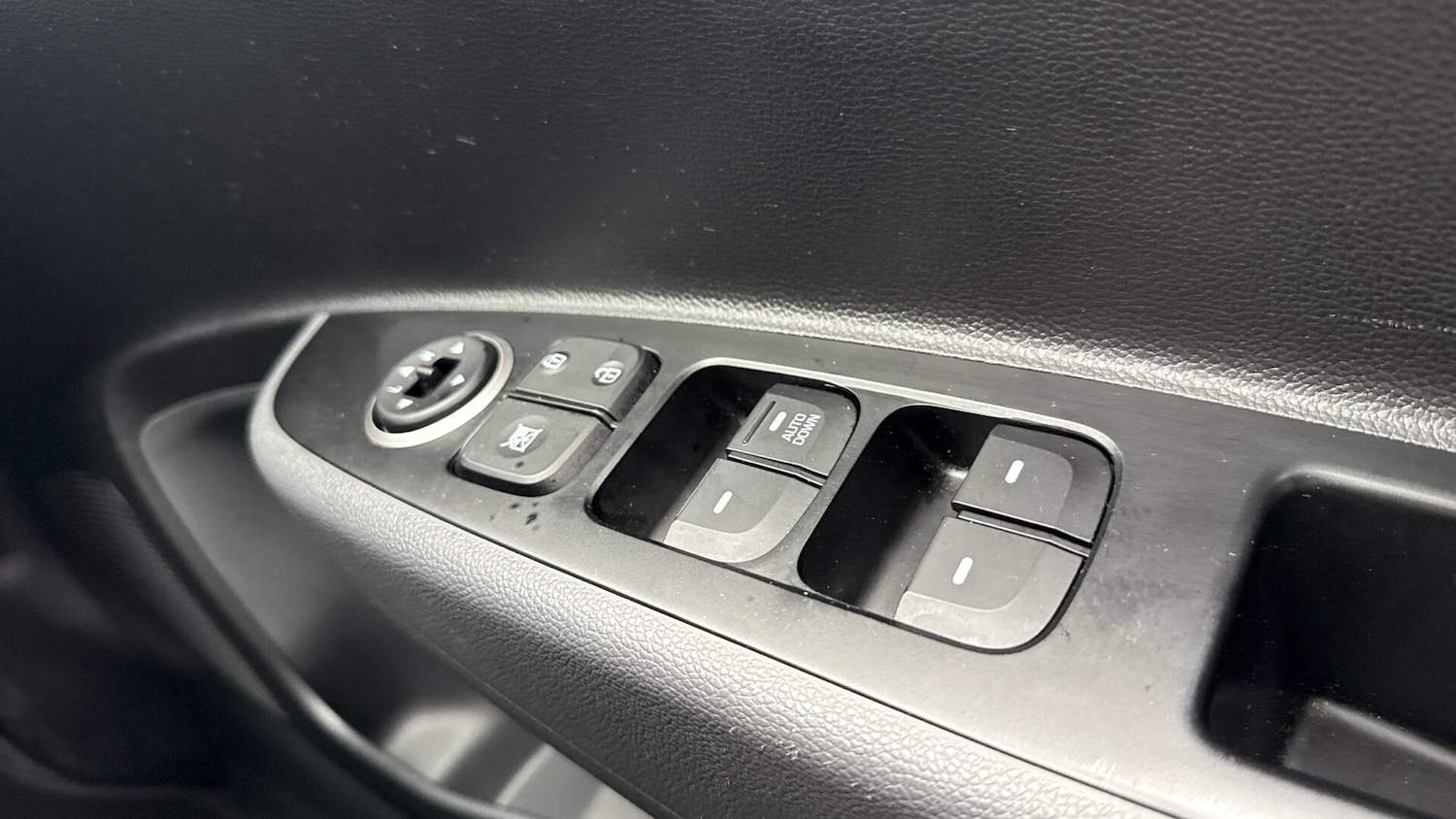 Used Hyundai i10 2018 for sale - 76409581: Photo 32