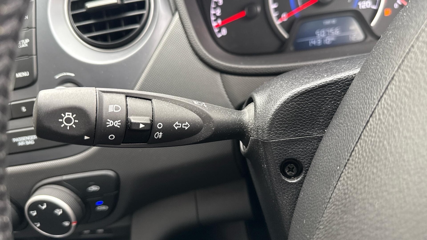 Used Hyundai i10 2018 for sale - 76409581: Photo 36