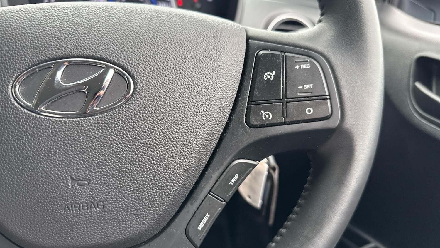 Used Hyundai i10 2018 for sale - 76409581: Photo 37