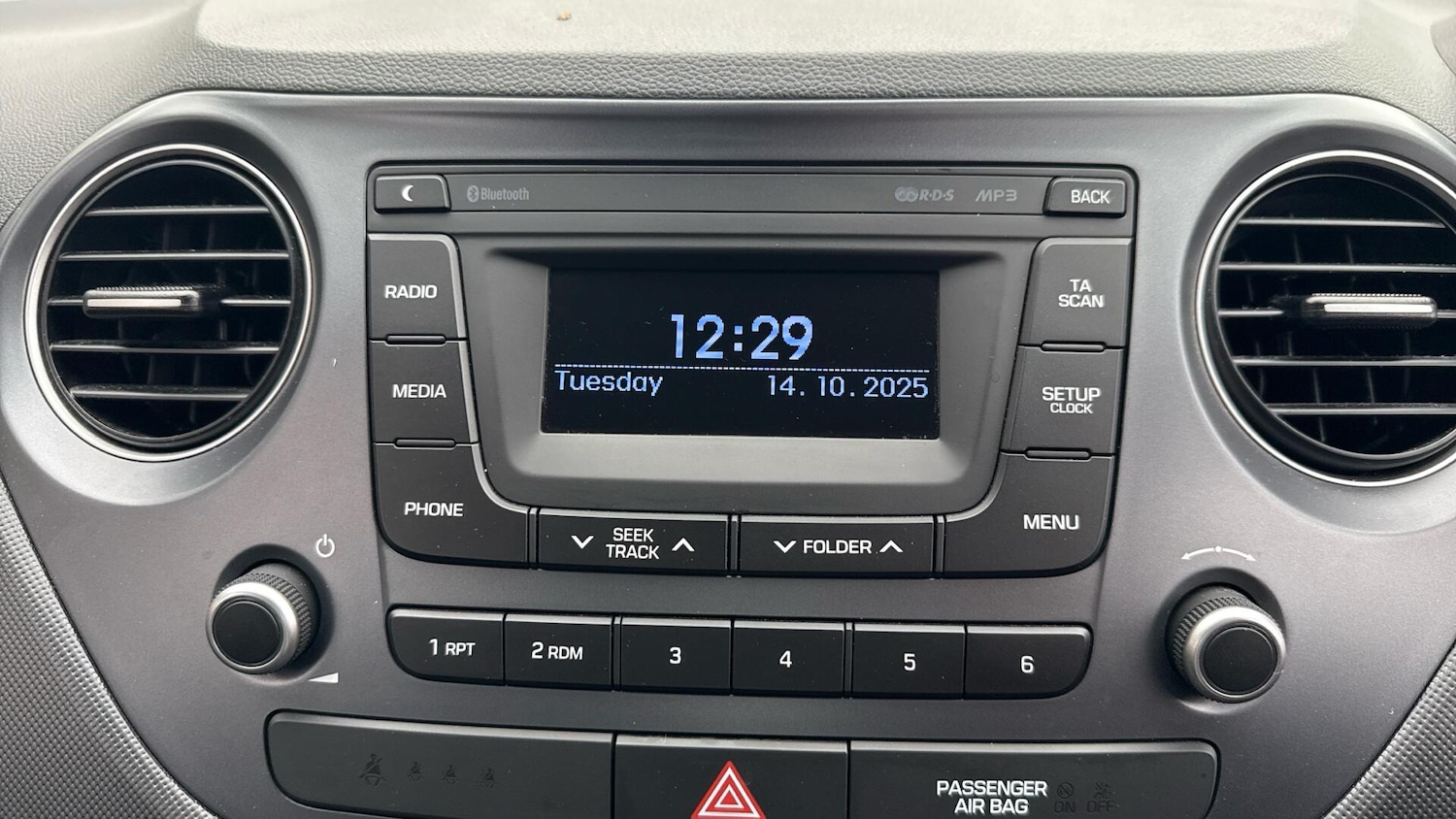 Used Hyundai i10 2018 for sale - 76409581: Photo 39