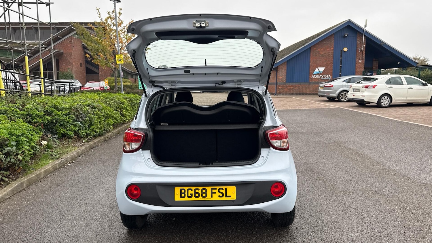 Used Hyundai i10 2018 for sale - 76409581: Photo 8