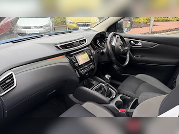 Used Nissan Qashqai 2017 for sale - 76499936: Photo