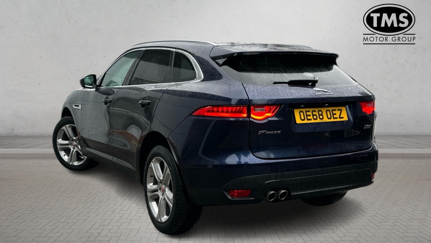 Used Jaguar F-Pace 2018 for sale - 78072828: Photo 2