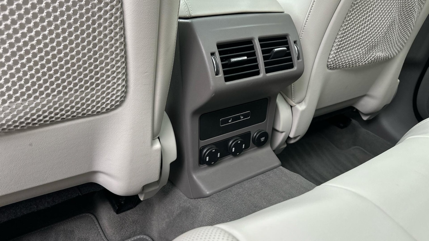 Used Jaguar F-Pace 2018 for sale - 78072828: Photo 34