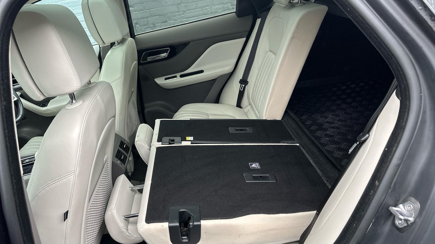 Used Jaguar F-Pace 2018 for sale - 78072828: Photo 36