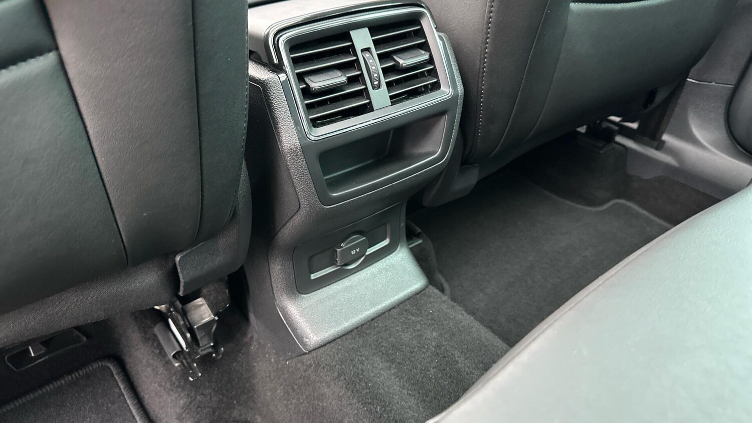 Used Skoda Karoq 2021 for sale - 77672892: Photo 28