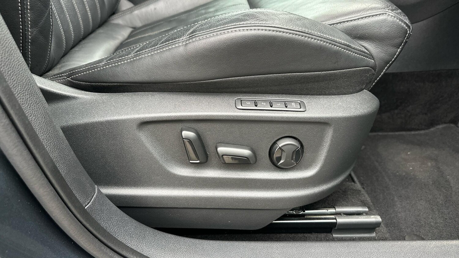 Used Skoda Karoq 2021 for sale - 77672892: Photo 40