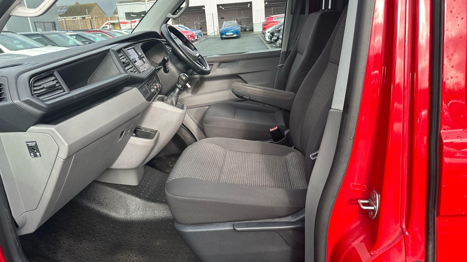 Used Volkswagen Transporter 2021 for sale - 77550778: Photo 24