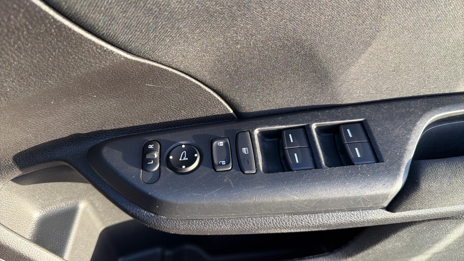 Used Honda Civic 2018 for sale - 77074482: Photo 14