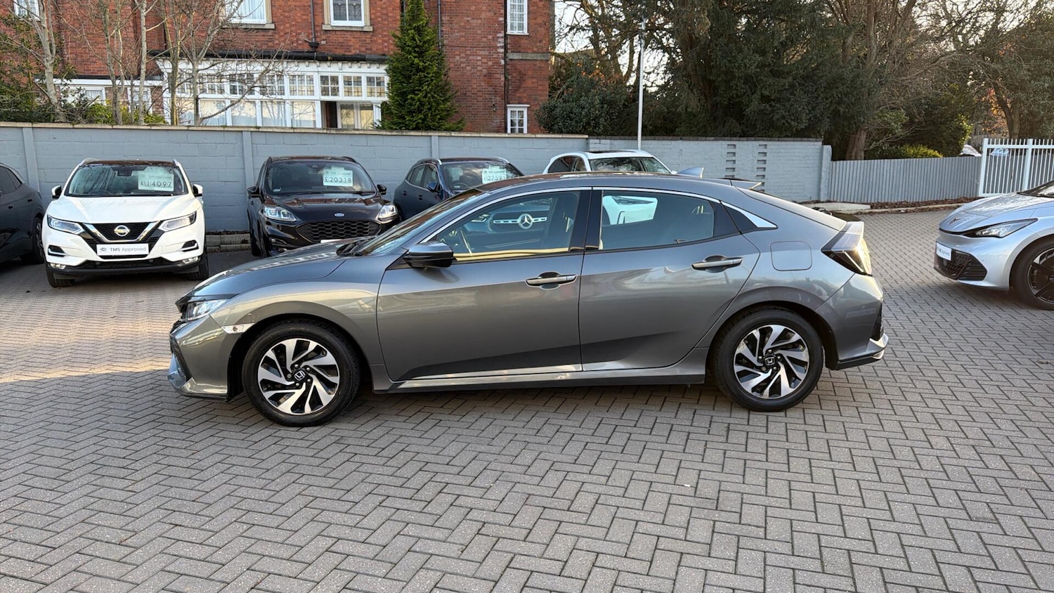 Used Honda Civic 2018 for sale - 77074482: Photo 19