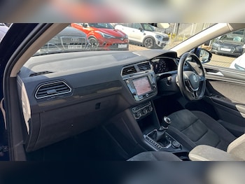 Used Volkswagen Tiguan 2017 for sale - 78086344: Photo