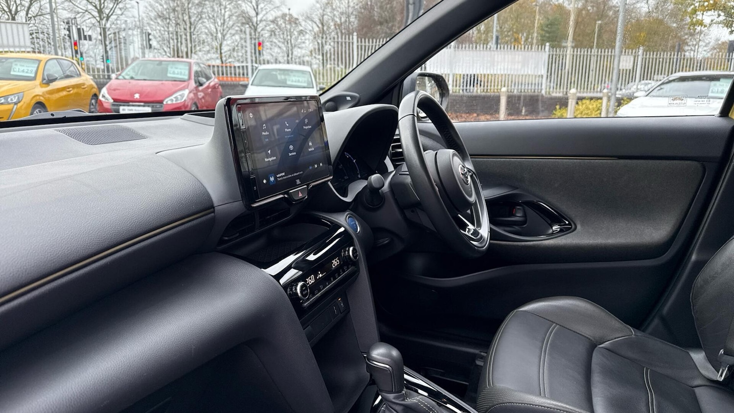 Used Toyota Yaris Cross 2022 for sale - 76499432: Photo 3