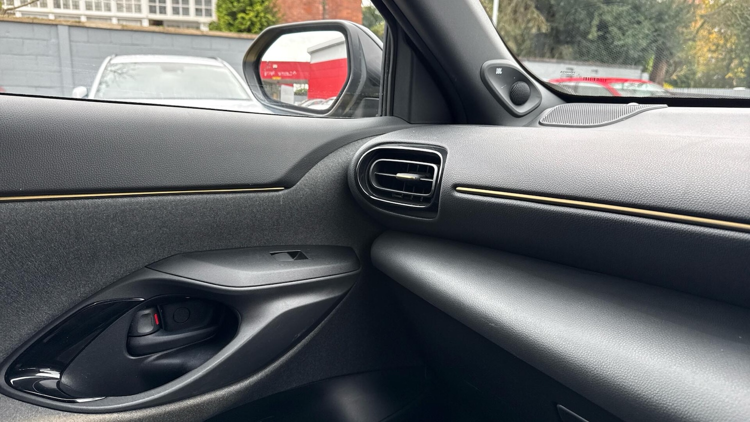 Used Toyota Yaris Cross 2022 for sale - 76499432: Photo 40