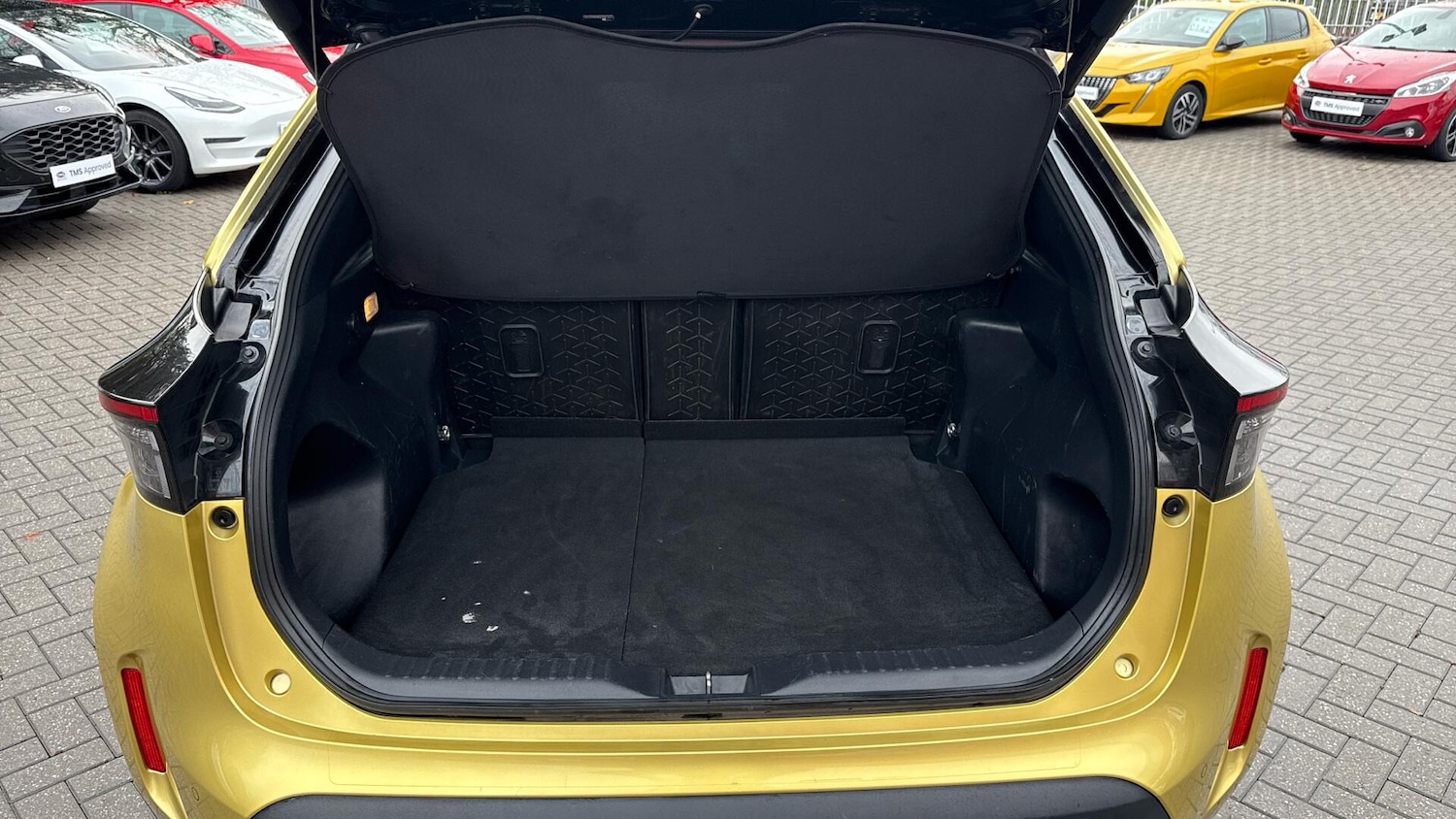 Used Toyota Yaris Cross 2022 for sale - 76499432: Photo 8