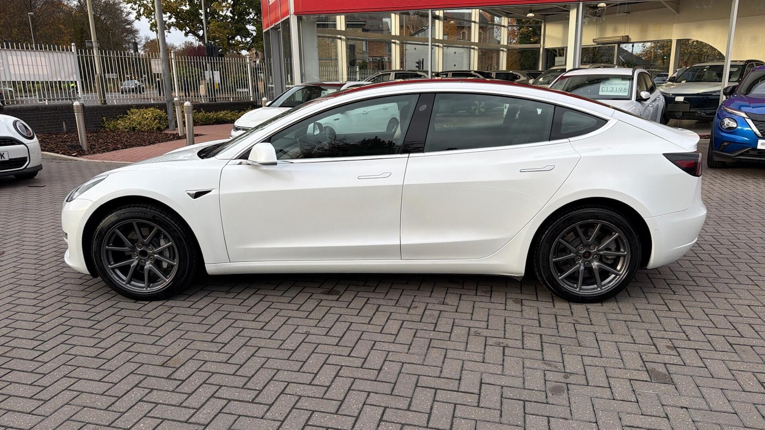 Used Tesla Model 3 2019 for sale - 76409400: Photo 16