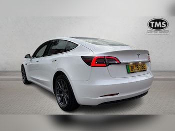 Used Tesla Model 3 2019 for sale - 76409400: Photo