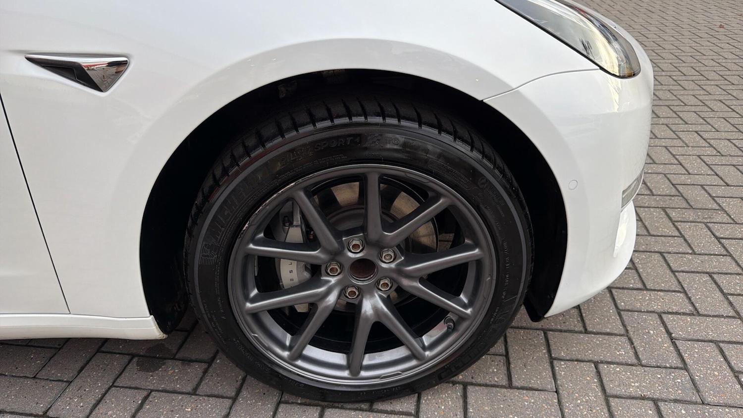 Used Tesla Model 3 2019 for sale - 76409400: Photo 5