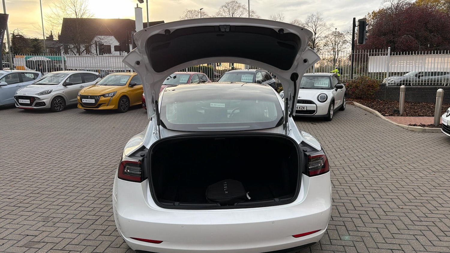 Used Tesla Model 3 2019 for sale - 76409400: Photo 8