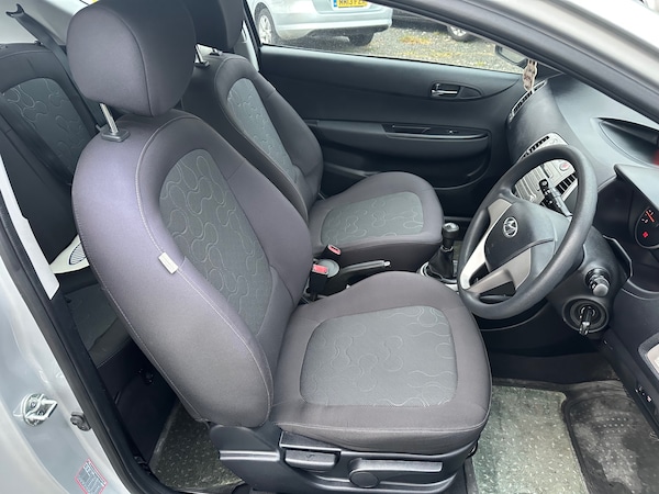 Used Hyundai i20 2010 for sale - 74313971: Photo 21