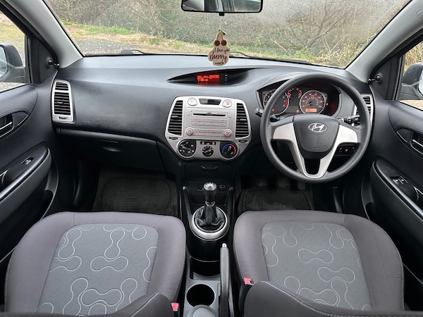 Used Hyundai i20 2010 for sale - 74313971: Photo 24