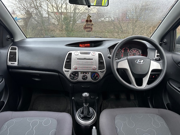Used Hyundai i20 2010 for sale - 74313971: Photo 26