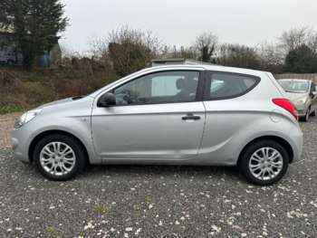 Used Hyundai i20 2010 for sale - 74313971: Photo