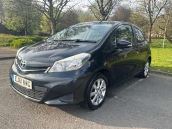 Used Toyota Yaris 2011 for sale - 74304612: Photo