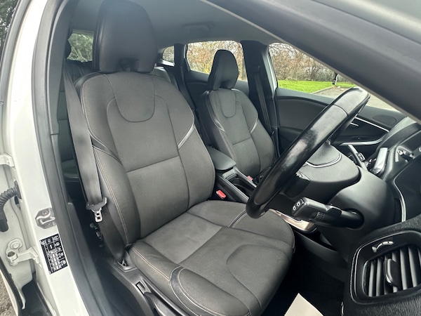 Used Volvo V40 2015 for sale - 74298367: Photo 14