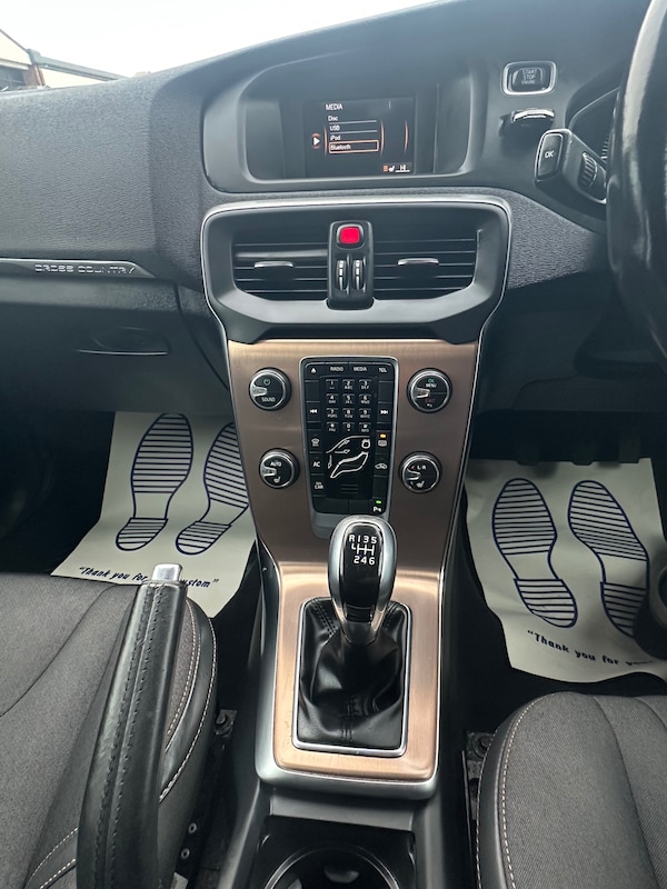 Used Volvo V40 2015 for sale - 74298367: Photo 20