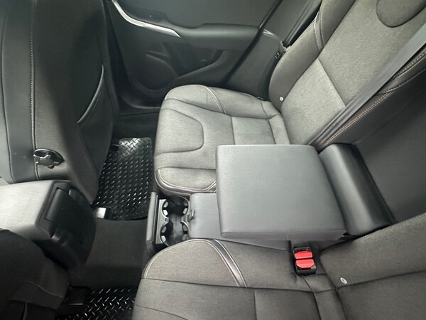Used Volvo V40 2015 for sale - 74298367: Photo 29
