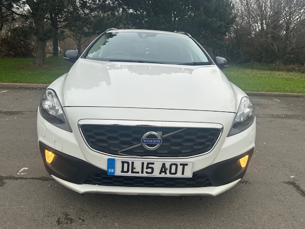 Used Volvo V40 2015 for sale - 74298367: Photo 3