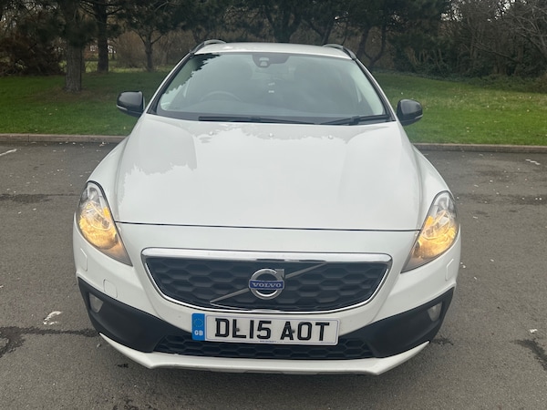 Used Volvo V40 2015 for sale - 74298367: Photo 41