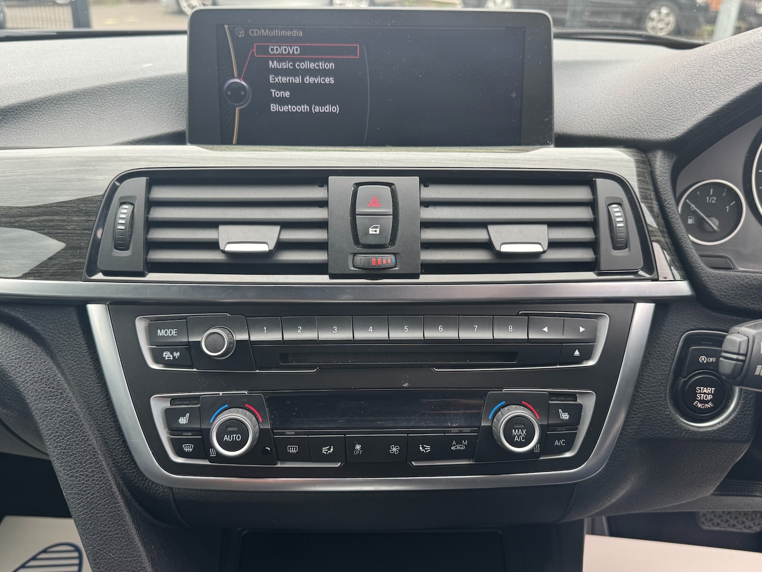 Used BMW 3 Series 2012 for sale - 76526469: Photo 40