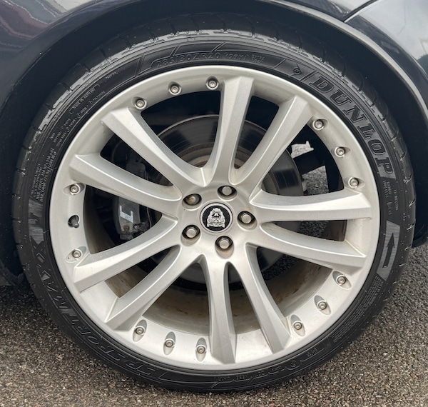 Used Jaguar XKR 2006 for sale - 73352754: Photo 25