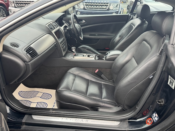 Used Jaguar XKR 2006 for sale - 73352754: Photo 29