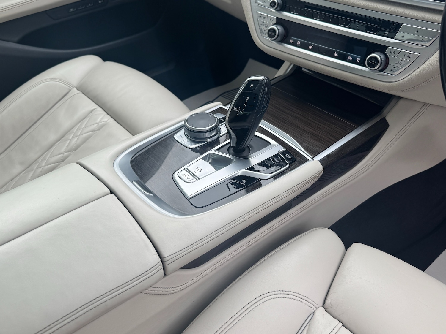 Used BMW 7 Series 2018 for sale - 76553646: Photo 34