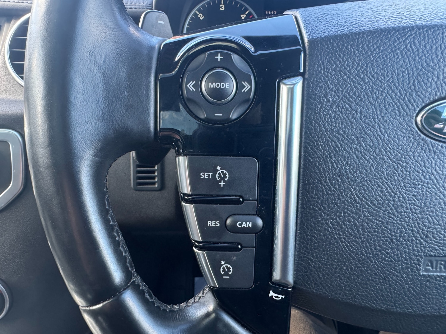 Used Land Rover Discovery 2016 for sale - 78140046: Photo 46