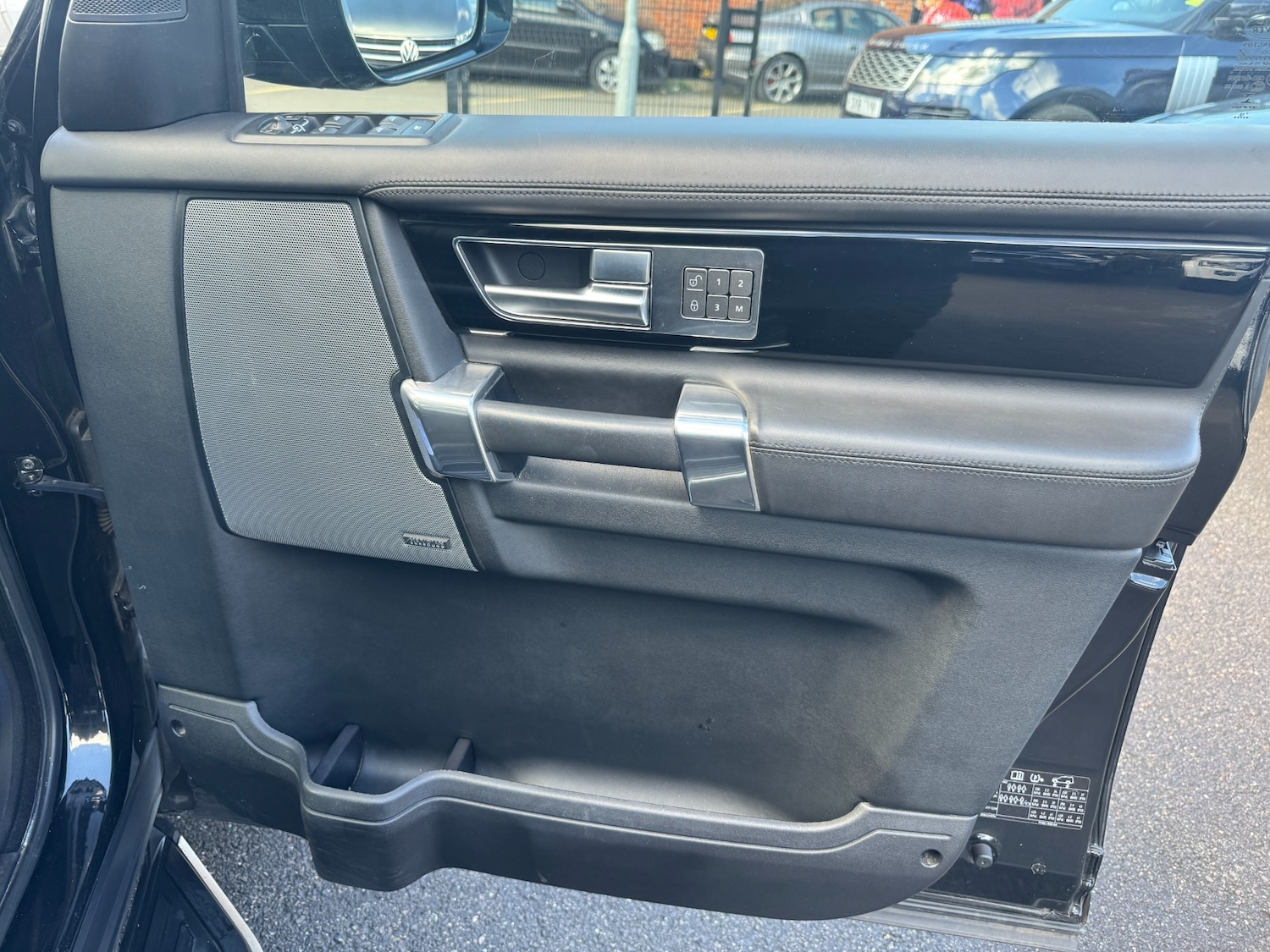 Used Land Rover Discovery 2016 for sale - 78140046: Photo 54