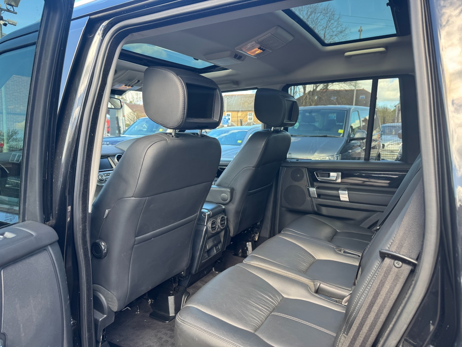 Used Land Rover Discovery 2016 for sale - 78140046: Photo 59