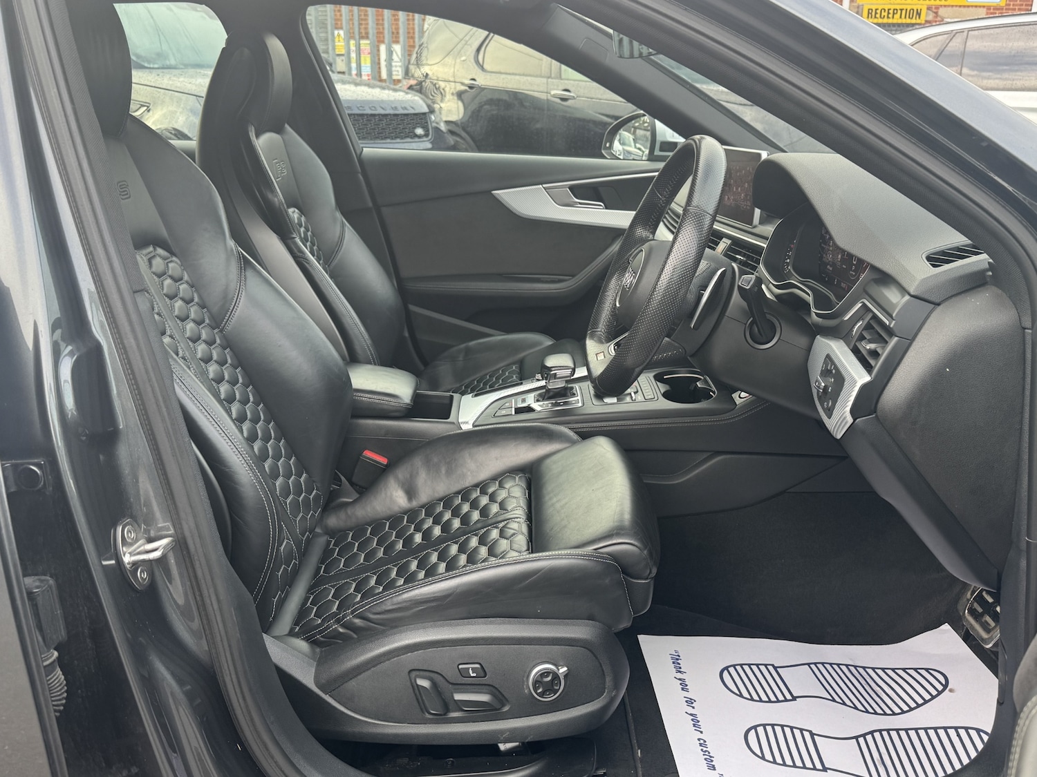 Used Audi RS4 2018 for sale - 77474665: Photo 32