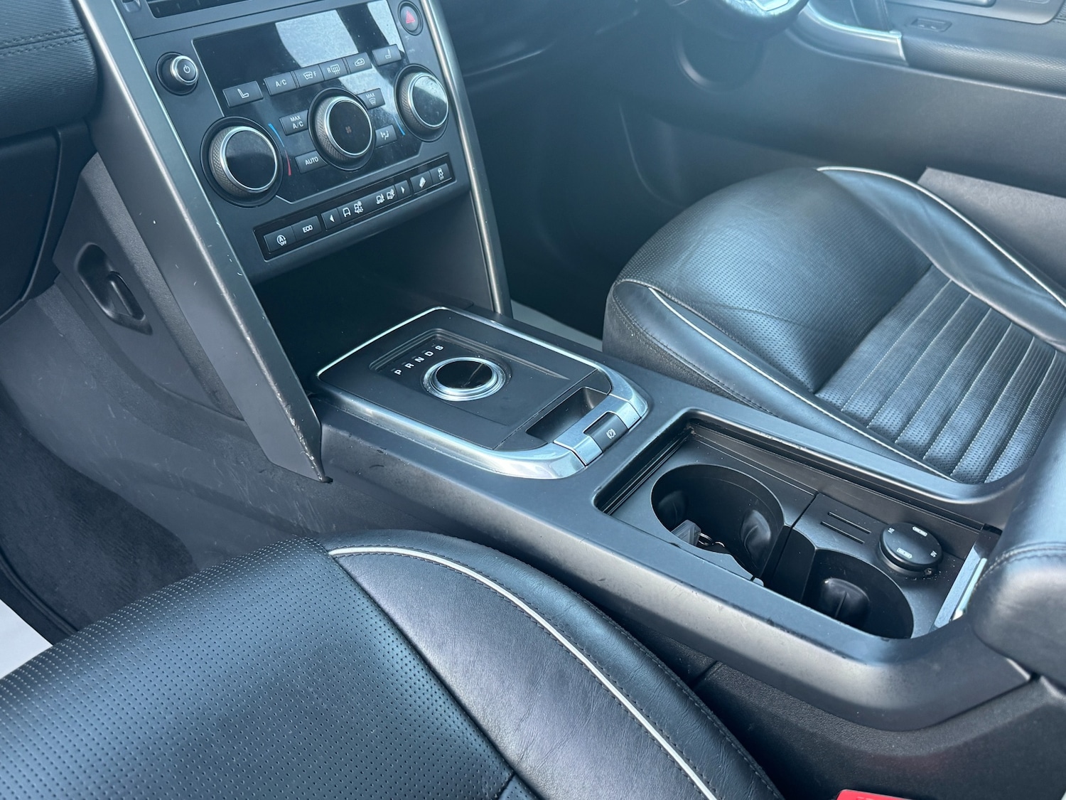 Used Land Rover Discovery Sport 2018 for sale - 77012033: Photo 35