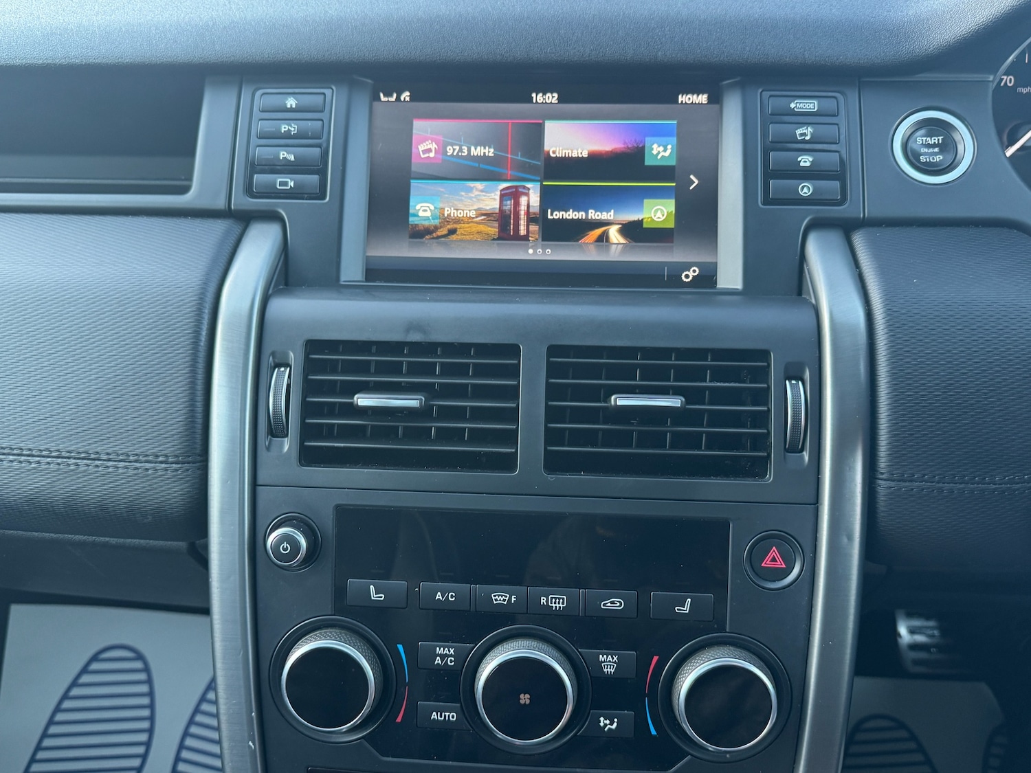 Used Land Rover Discovery Sport 2018 for sale - 77012033: Photo 42