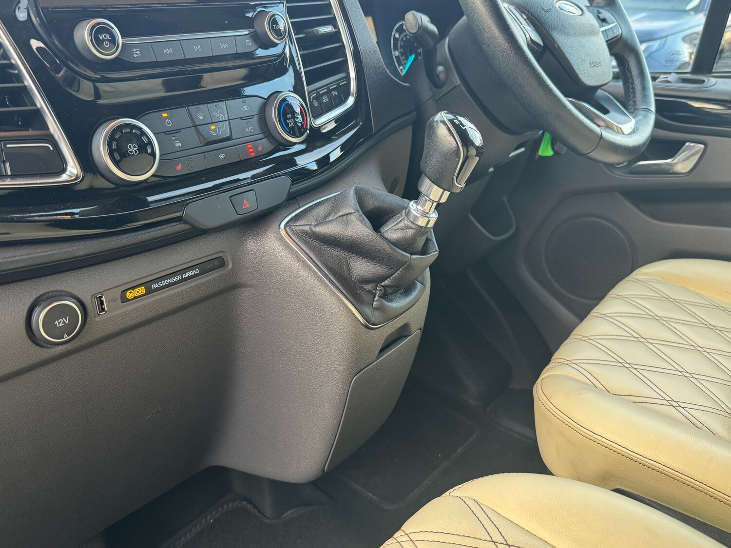 Used Ford Transit Custom 2020 for sale - 76948609: Photo 40